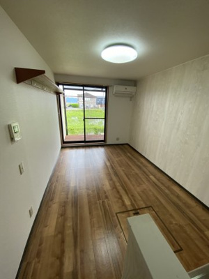 【居間・リビング】 | グリーンリーフ7番館 | おしゃれな居間です