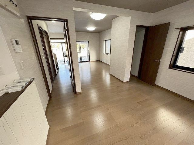 高知市福井町 -ﾌﾙﾘﾌｫｰﾑ済- 中古戸建てのキッチン