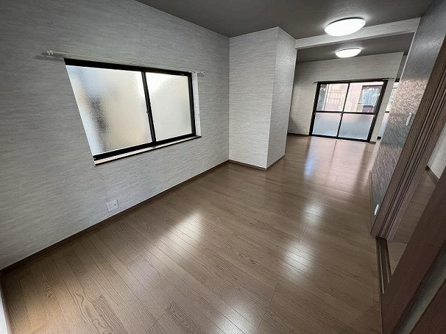 高知市福井町 -ﾌﾙﾘﾌｫｰﾑ済- 中古戸建ての居間・リビング