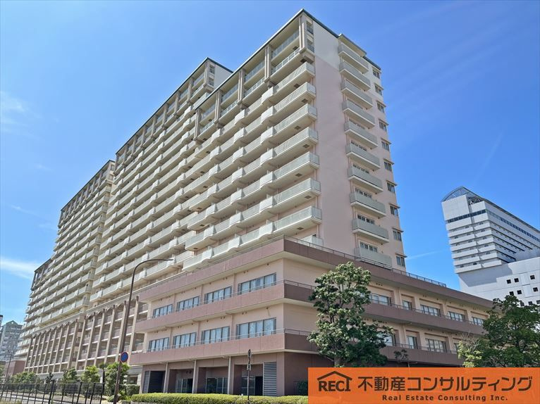 RICイーストコート11番街4番館の外観