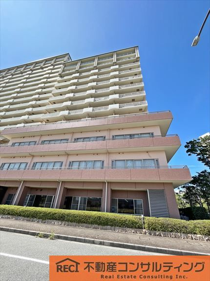 RICイーストコート11番街4番館の外観