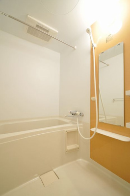 【浴室】 | ソリッド高宮 | 別号室の写真になります。現況優先。