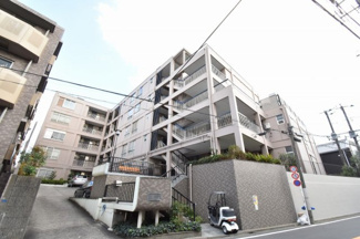 【外観】 | 総戸数４６戸、昭和４３年１月築、管理人は準空勤務につき管理体制良好です♪