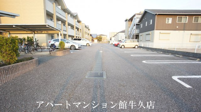 プルミエール・クラスⅢＢの駐車場