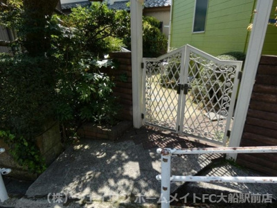 【エントランス】 | 小麦荘