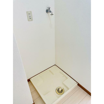 【設備】 | 大久保グレース | 室内洗濯機置き場です。