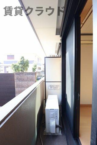 グリーンベルのバルコニー|暖かな日差しのふりそそぐバルコニー