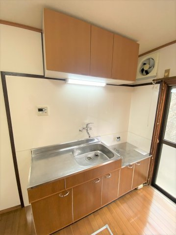 山田荘のキッチン