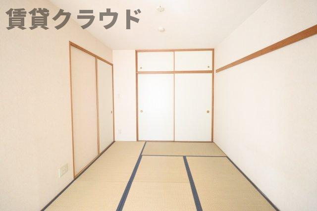 エステ・スクエア青葉の森二番館の寝室|い草の断熱性＆保温性のおかげで、いつでも快適空間♪