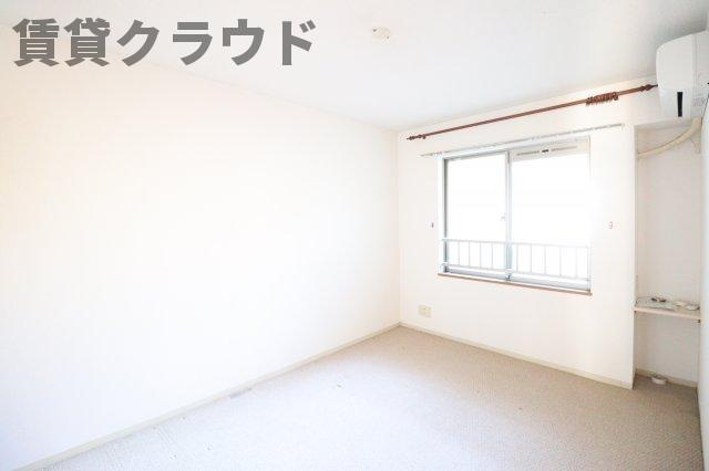 エステ・スクエア青葉の森二番館の洋室|きれいな洋室です
