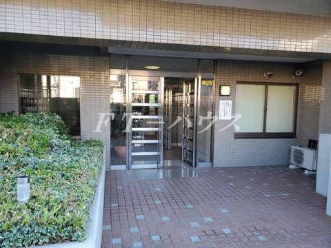 グローリア初穂津田沼のエントランス