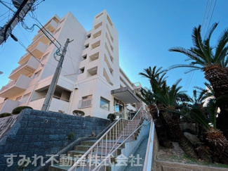【外観】 | 3LDK、価格2598万円、専有面積79.62m2、バルコニー面積11.21m2 スーパー・コンビニ・ドラッグストアなど徒歩10分以内に揃っている便利なエリア♪
