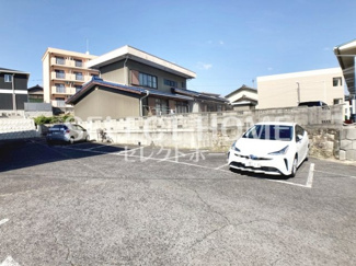 【駐車場】