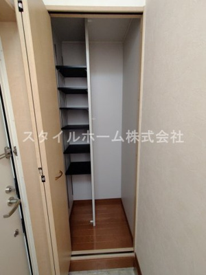 【玄関】 | コートハウス | 別部屋写真です。