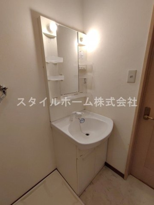 【洗面所】 | コートハウス | 別部屋写真です。
