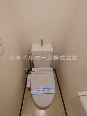 【トイレ】 | コートハウス | 別部屋写真です。