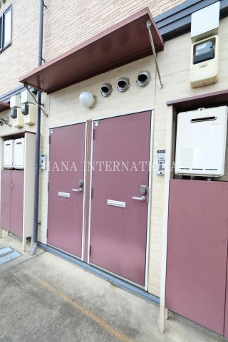 レオパレスLumiere元町Ⅱのエントランス