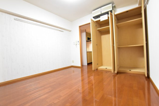 【寝室】 | 厚木アザレアビル