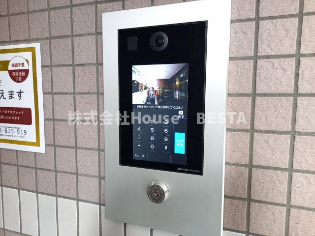 コーラルウェイⅡのエントランス