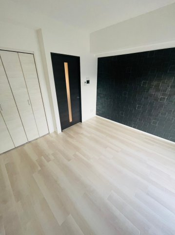 仲介手数料0！！RESIDENCIA御器所の居間・リビング