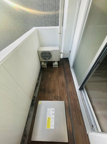 仲介手数料0！！RESIDENCIA御器所のバルコニー