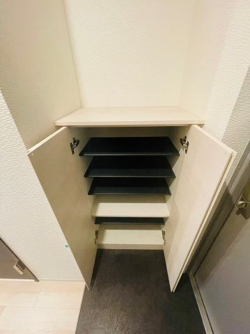 仲介手数料0！！RESIDENCIA御器所の収納