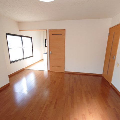 岩渕コーポの居間・リビング