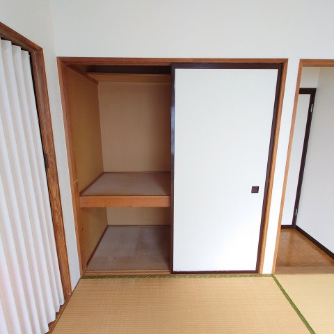 岩渕コーポの和室