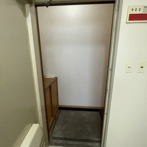 岩渕コーポの玄関