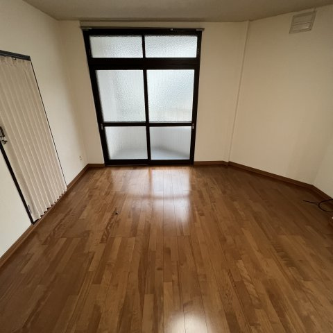 岩渕コーポの居間・リビング