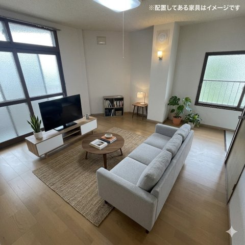 岩渕コーポの居間・リビング