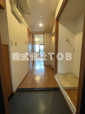 【玄関】 | リバパレス高井戸 | ※同物件別号室参考写真※