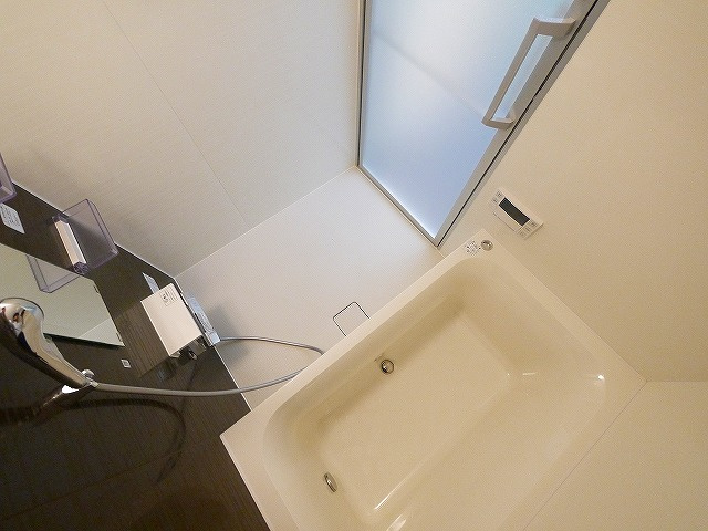 グラシア西大寺　住居の浴室|日々の暮らしに欠かせないお風呂です