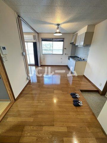 ハイツ潮騒の居間・リビング