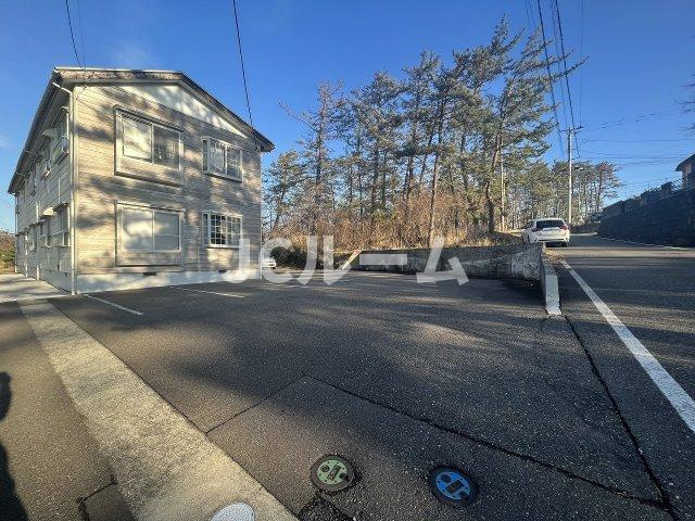 ハイツ潮騒の駐車場