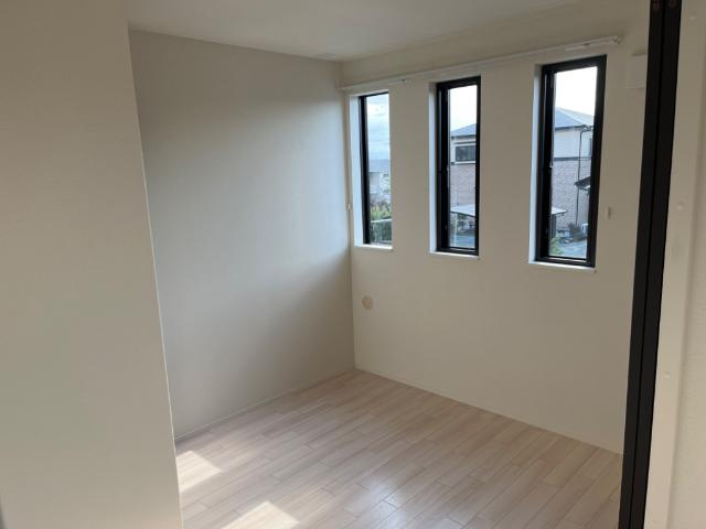 熊本市北区西梶尾町の賃貸マンションの洋室