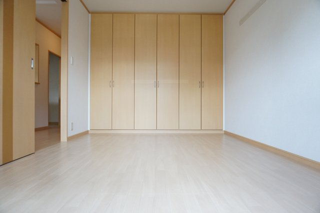 熊本市北区麻生田４丁目のアパートの洋室