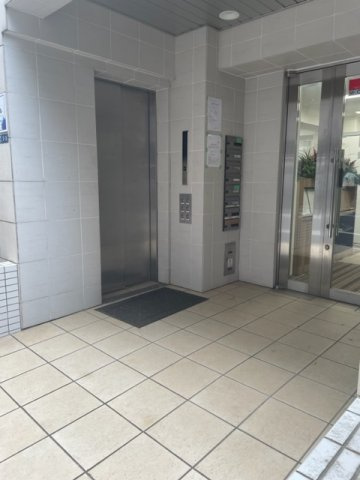 TYDビルのエントランス