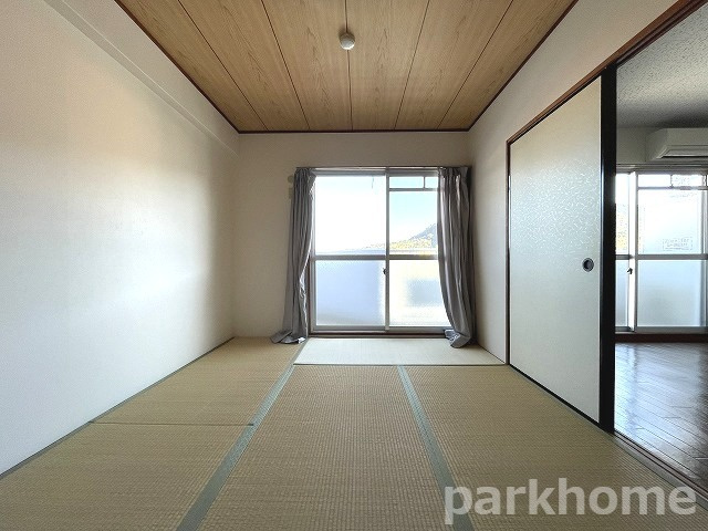 ヴィラソレイユの和室|※間取りが反転の場合があります