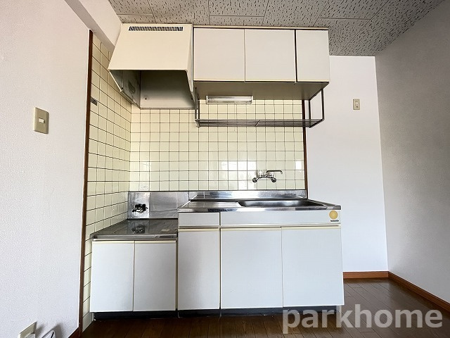 ヴィラソレイユのキッチン|キッチンでお料理をお楽しみください
※間取りが反転の場合があります