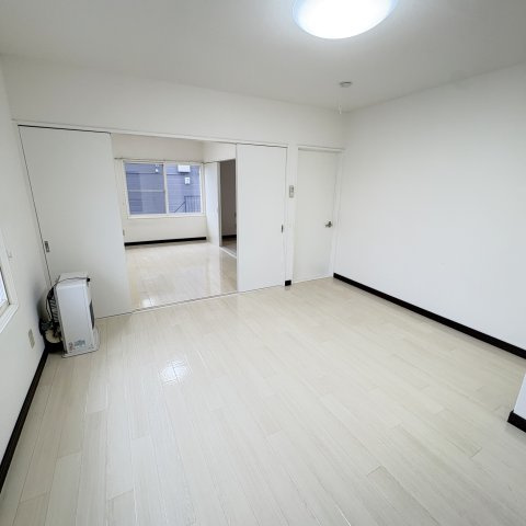 Ａ３の洋室
