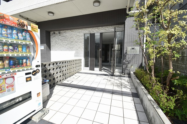 ＬＣ新梅田のエントランス