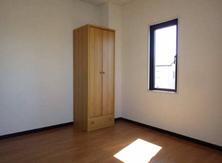 【居間・リビング】 | 《利回り12.69％》岐阜市松鴻町3丁目一棟マンション