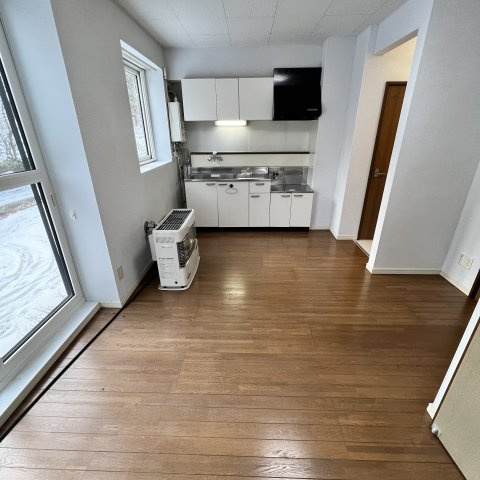 中島本町ＴＢ－２の居間・リビング