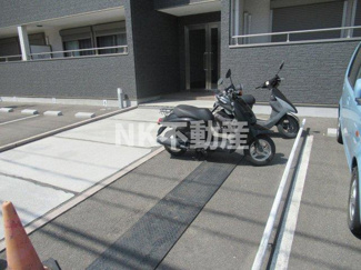 【駐車場】 | バイク置場です