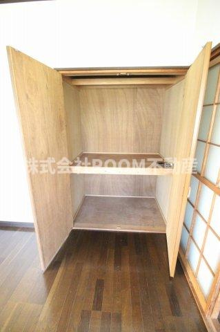 東貸家の収納