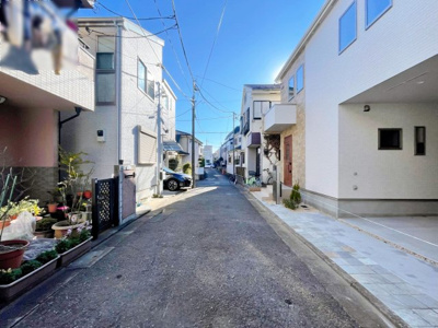 【前面道路含む現地写真】 | 板橋区赤塚新町2丁目　新築戸建て | 駅徒歩７分♪東武東上線・東京メトロ有楽町線・副都心線の３路線利用可能♪