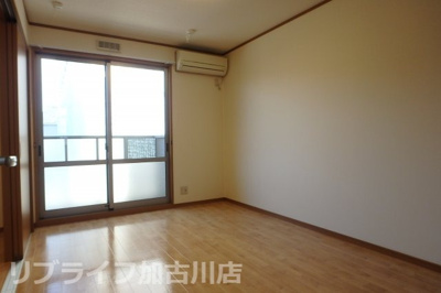 【寝室】 | エクセレントコート | 別のお部屋のお写真です