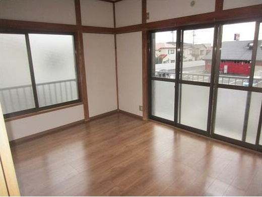 メゾン内田の洋室