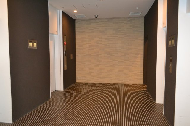 ブランズタワー香里園ロジュマンのその他共用部分|エレベーター４基